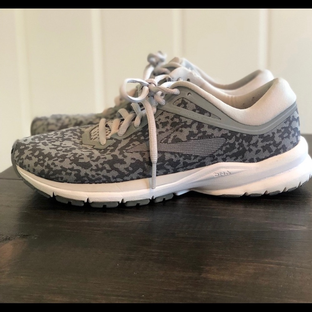 Brooks Launch 5
